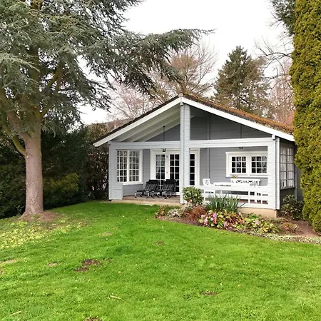 Seehof Nr 1 - Seeblick Direkt Am Hemmelsdorfer Ferienhaus